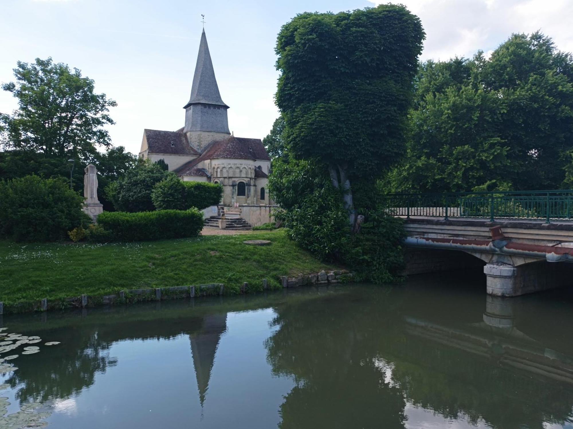 La Maison Au Bord De L'Eau Gracay Kültér fotó
